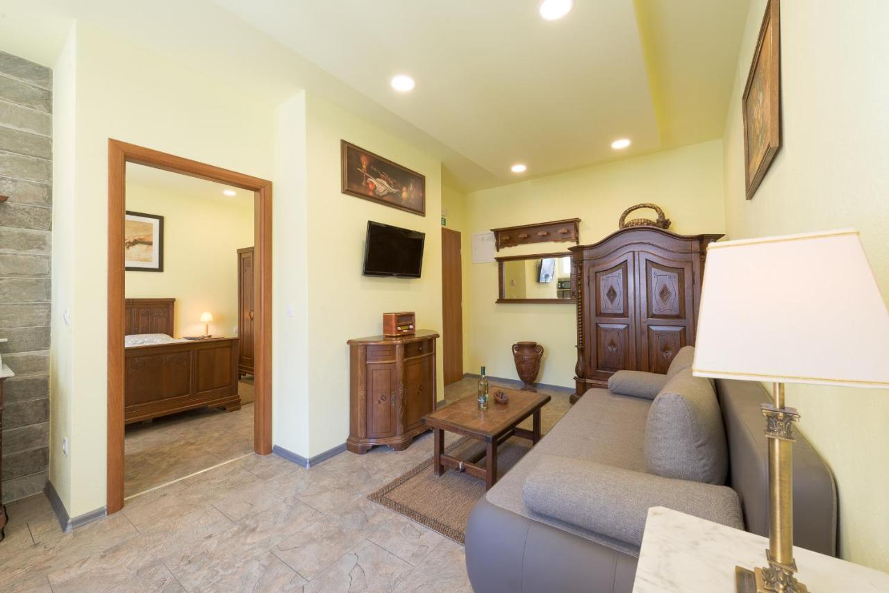 Apartments Antique Дубровник Екстериор снимка
